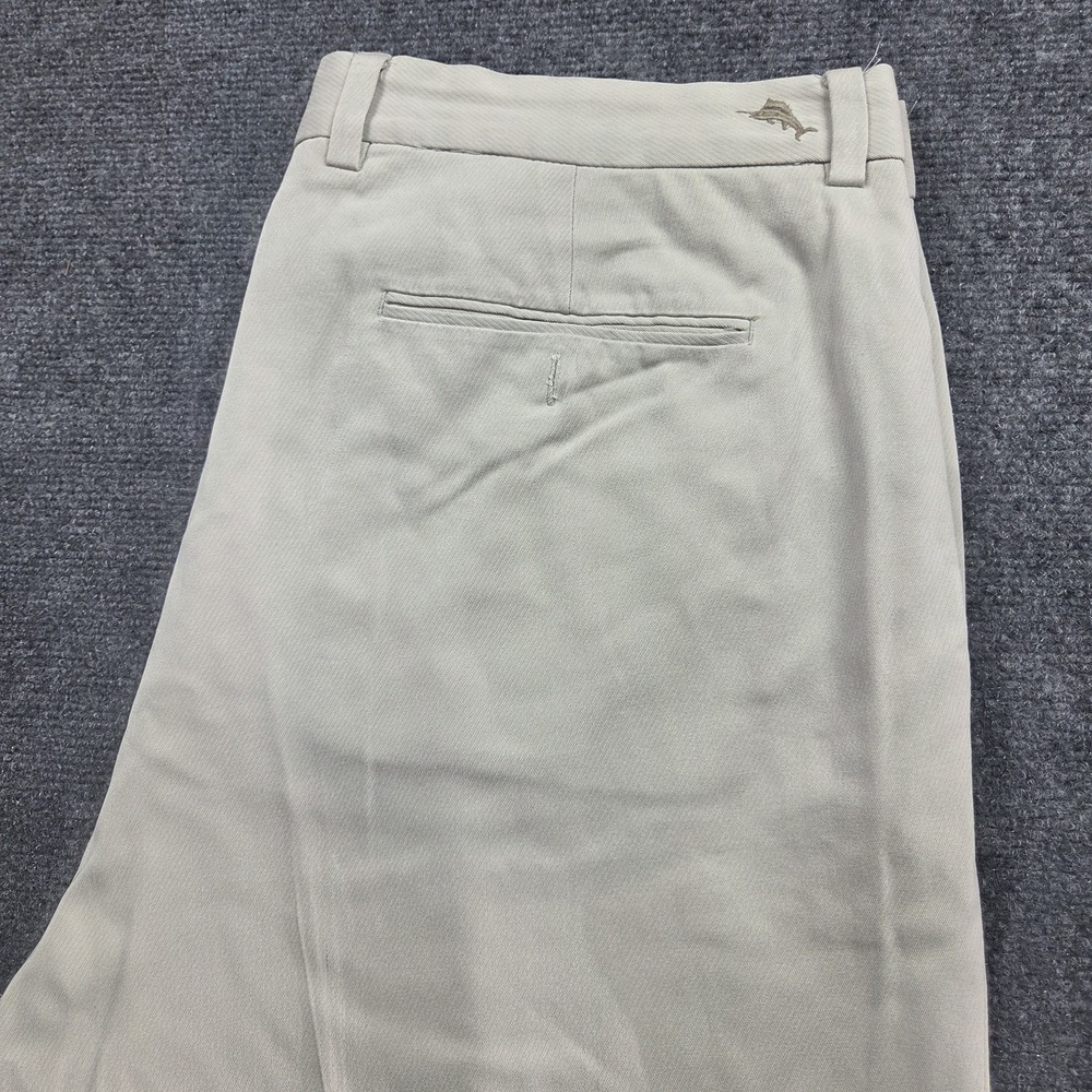 Tommy Bahama Shorts Mens 38 Beige Chino Check Silk Blend Island Hawaiian Relaxed